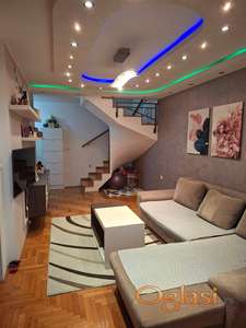 Odličan, trosoban duplex na Novoj detelinari! Mogućnost kupovine garaže !